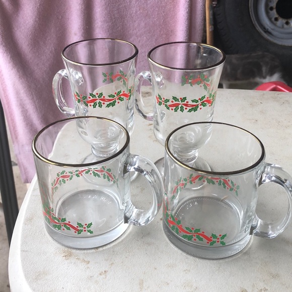 Mugs (4) - Picture 1 of 3